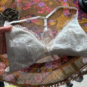 White lace bra